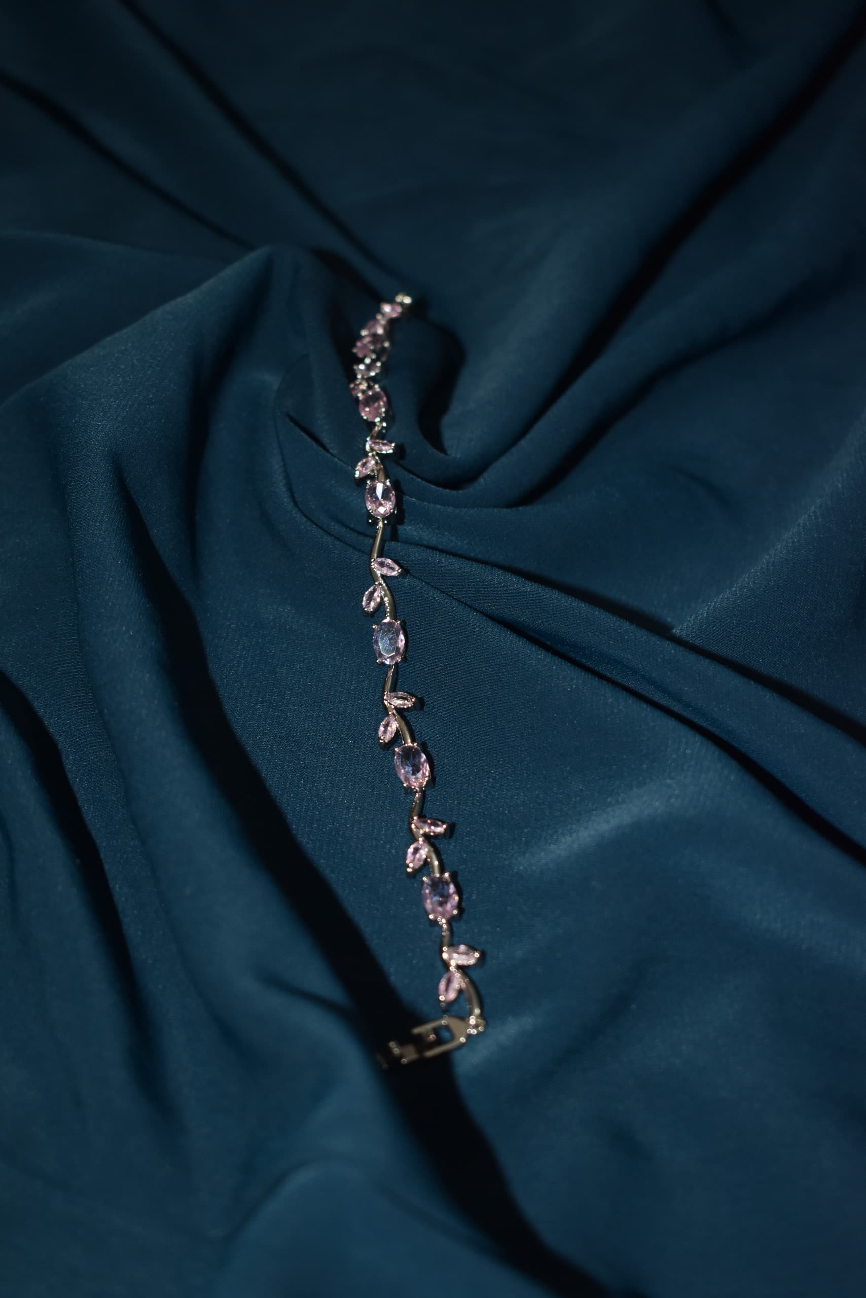 Anti Tarnish Silver Tulip Bracelet(Pink)